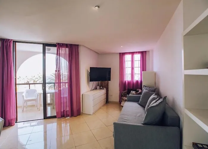 2 Bedrooms In Parque Santiago *