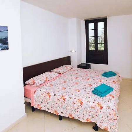 2 Bedrooms In Parque Santiago Apartamento