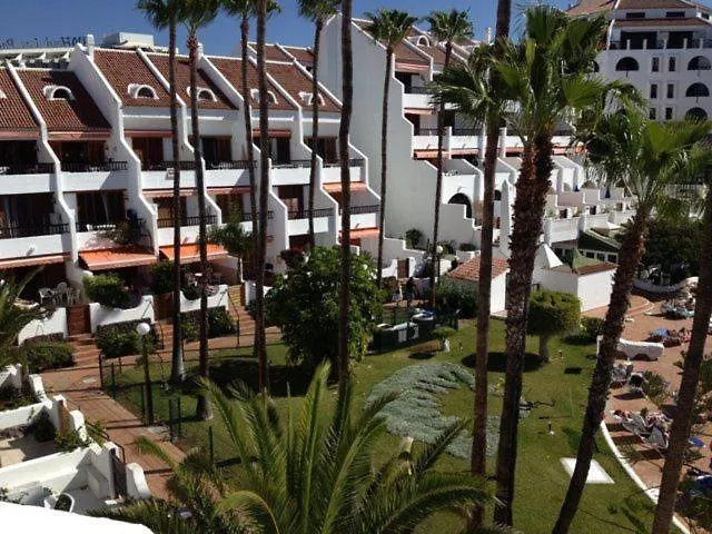 2 Bedrooms In Parque Santiago דירה *